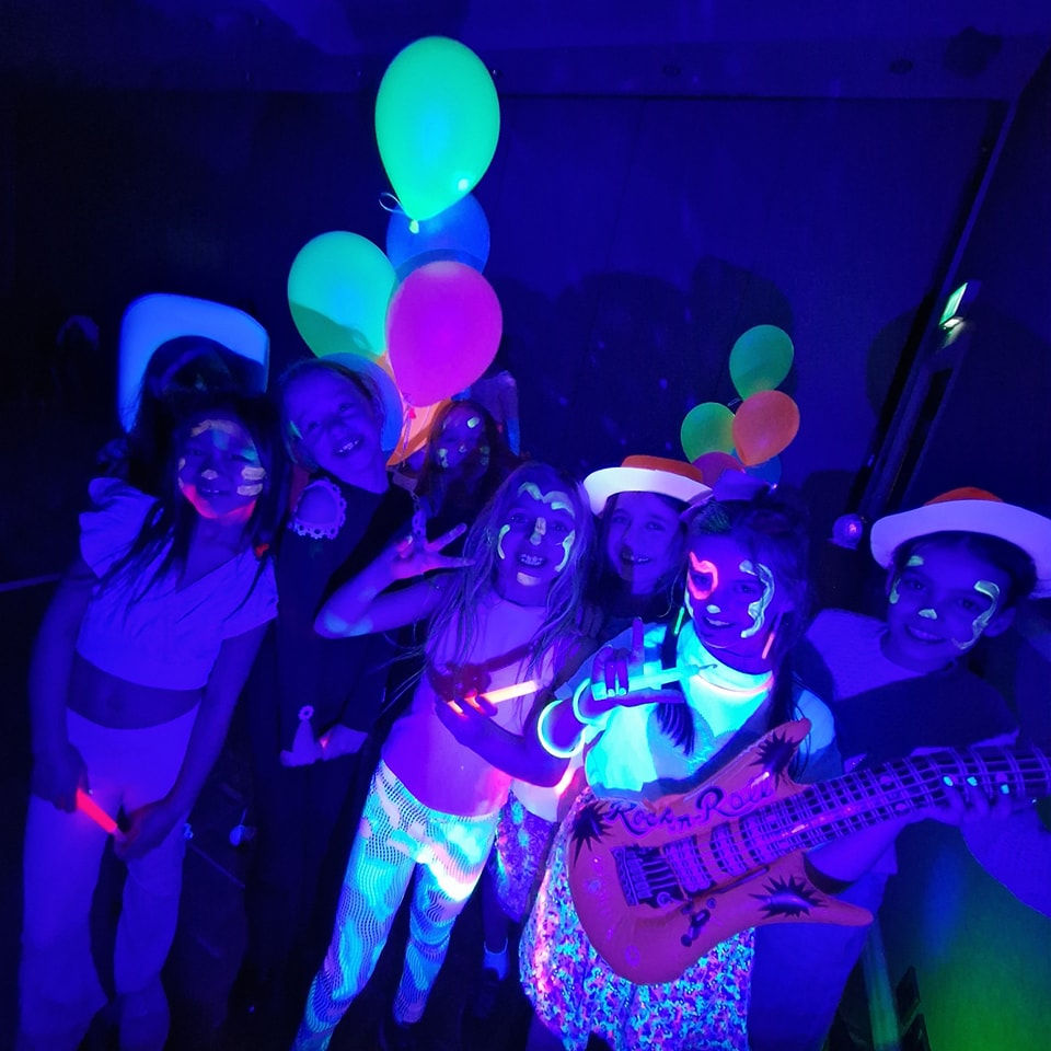 Kids glow party packages Cronton