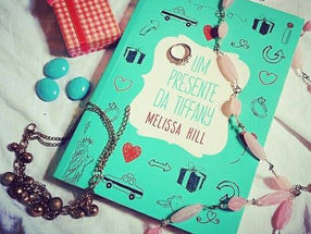 Um presente da Tiffany. Gostaria de uma joia?