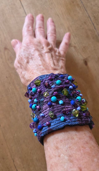 wilight colroed fabric cuff