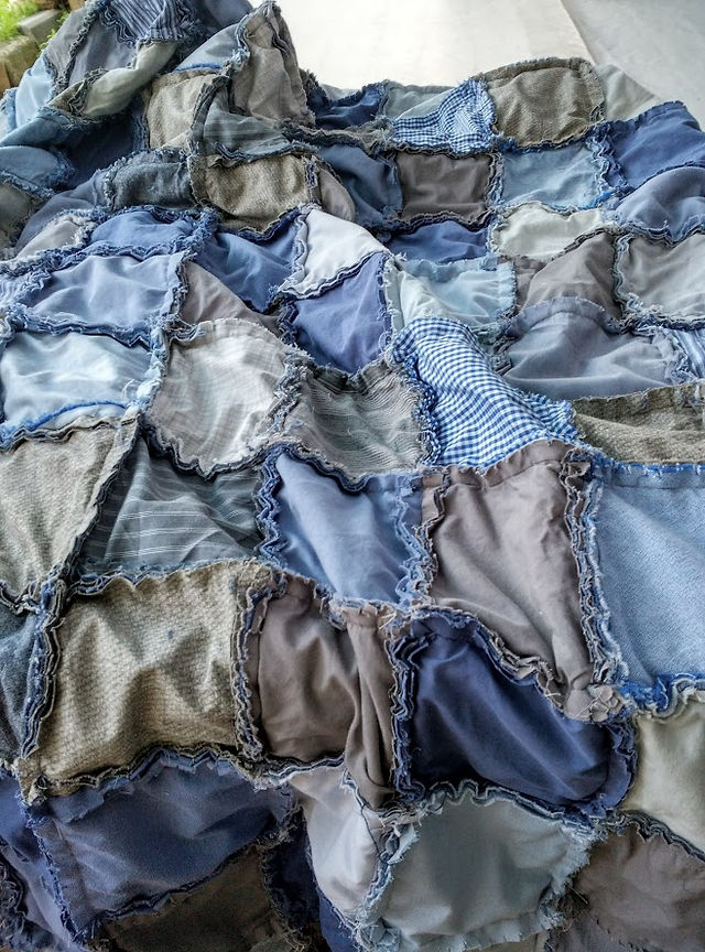 blue grey rag quilt