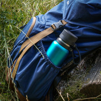 RS5342_240972_Isolier-Flasche_Outdoor_0,5l_Wasserblau_Rucksack-scr.jpg