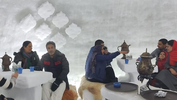 India's First Igloo Cafe  in Kashmir 