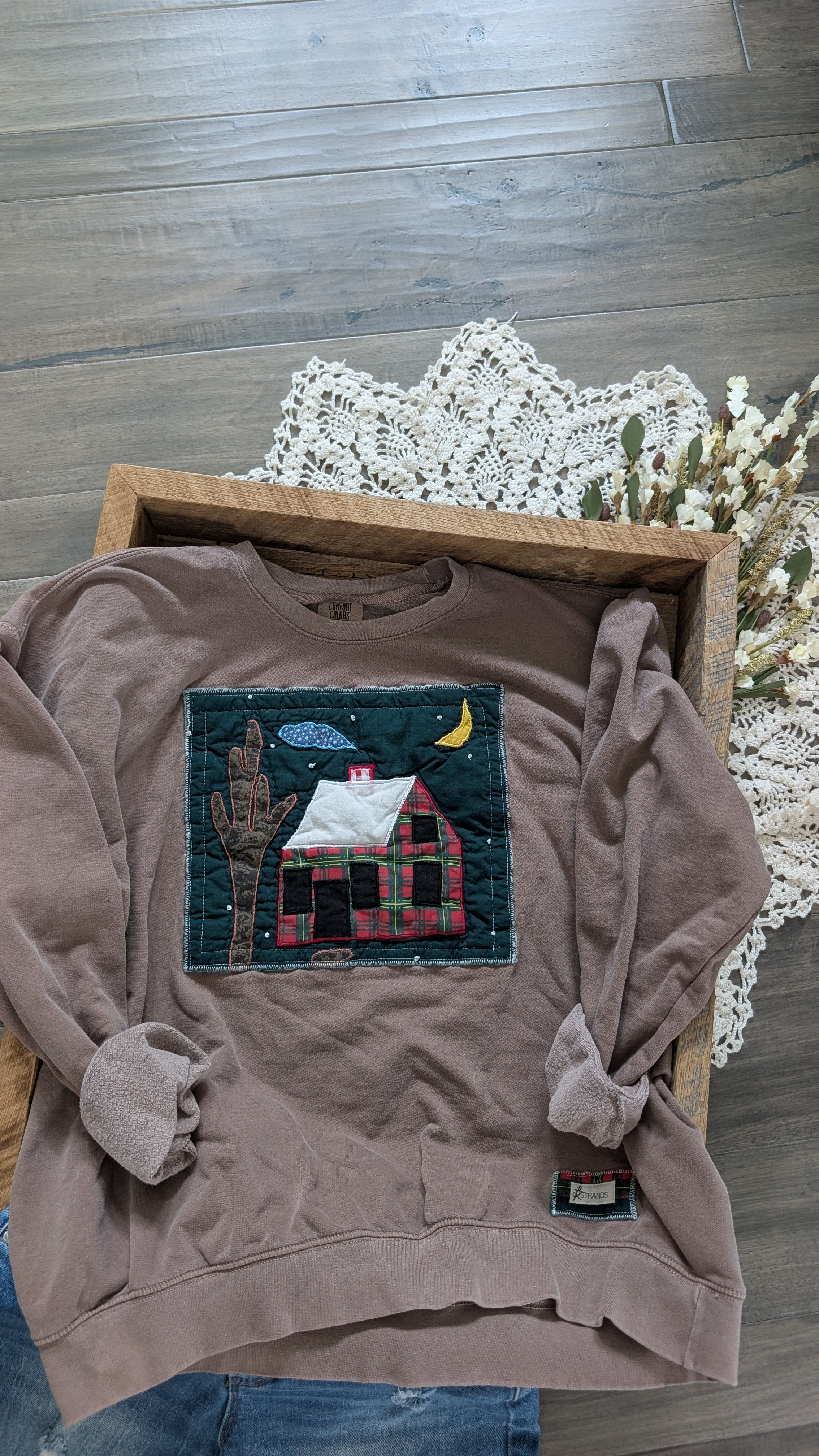 Medium • Plaid Cottage Crewneck • Mocha