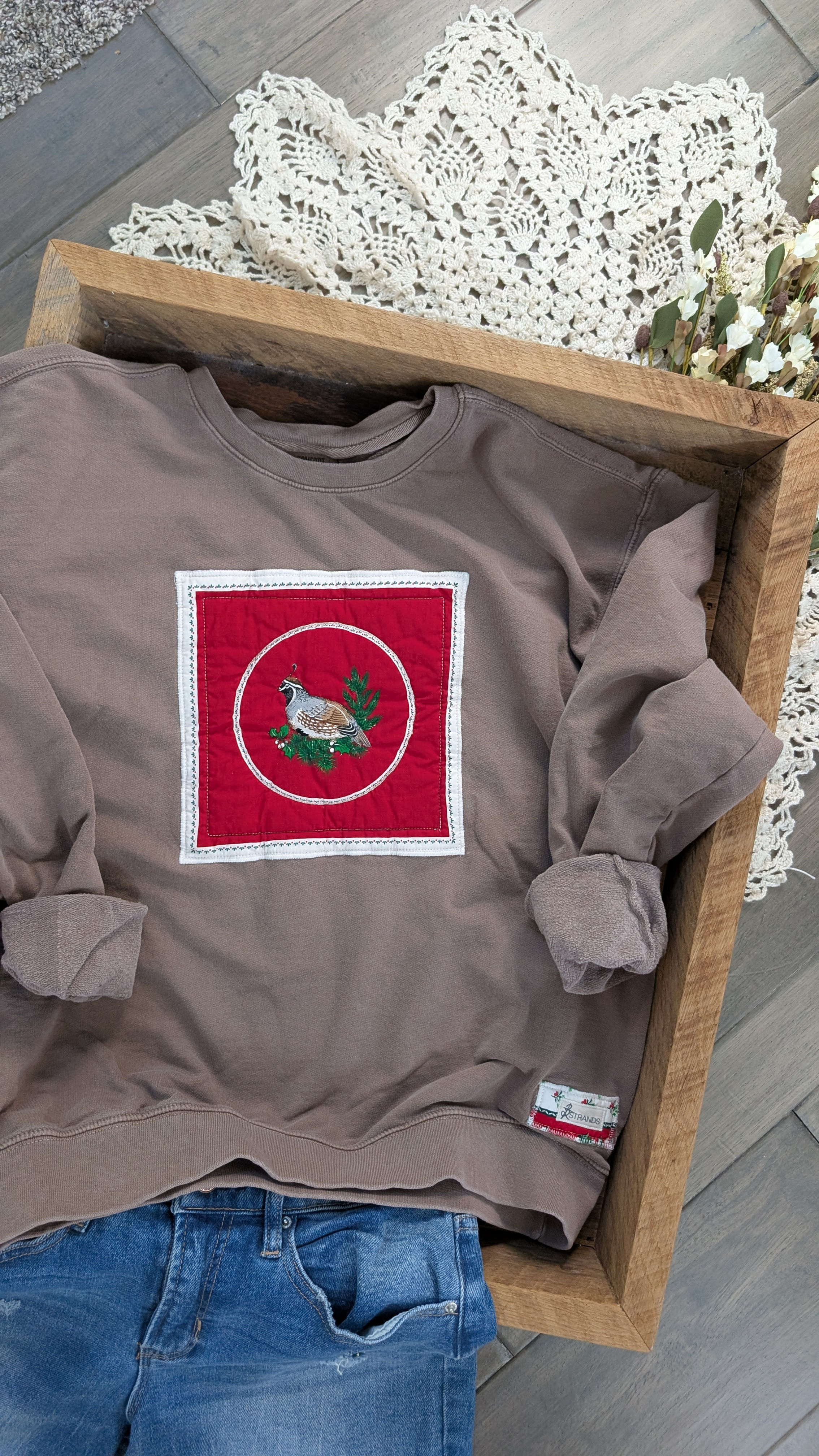 Medium • Christmas Quail Crewneck • Mocha