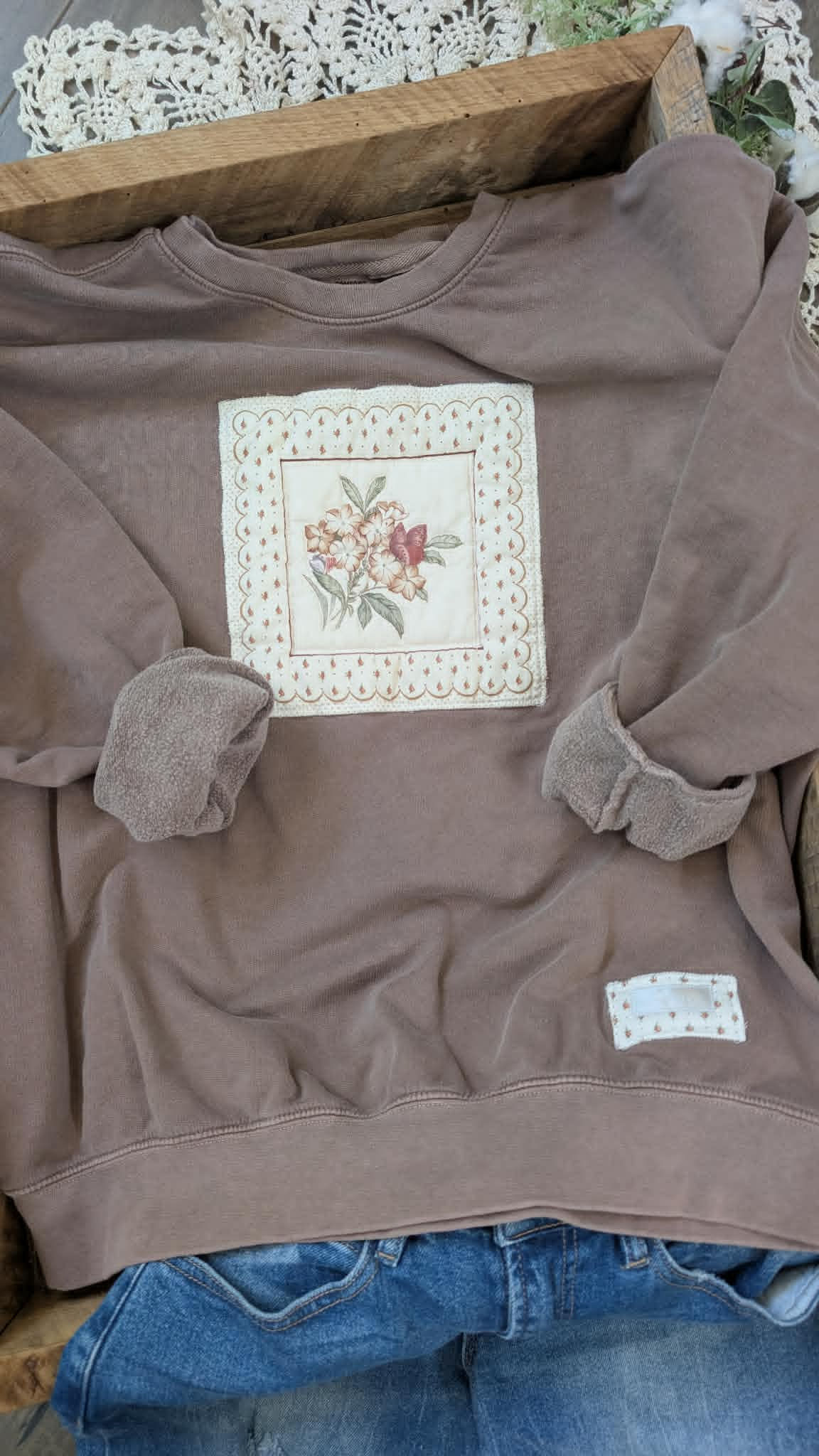 Large • Botanical Stamp Crewneck • Mocha