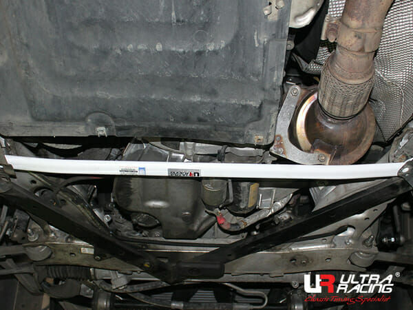 Ultra Racing Front Lower Brace - BMW E90 - UR-LA2-1027