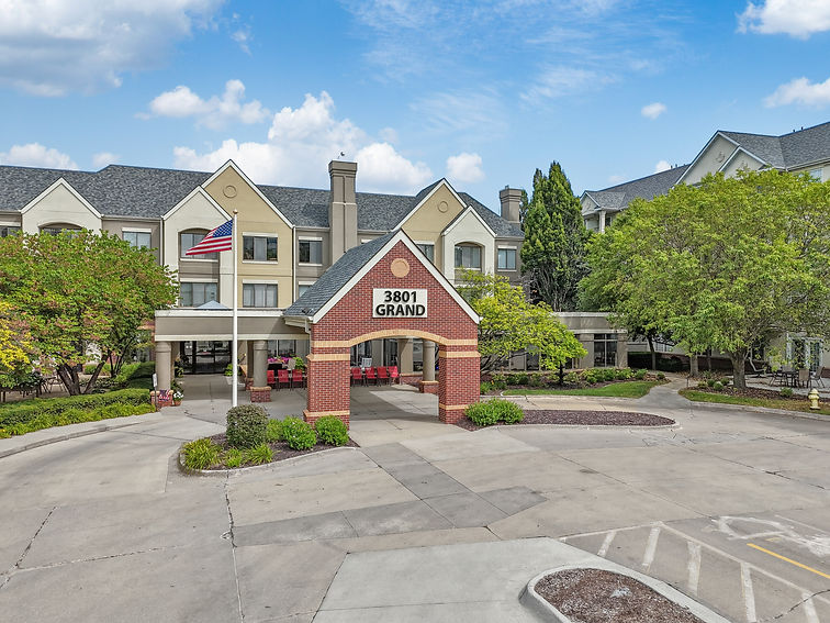 3801 Grand Assisted Living & Memory Care located on Grand Avenue in Des Moines, Iowa. Award-winning Assisted Living!