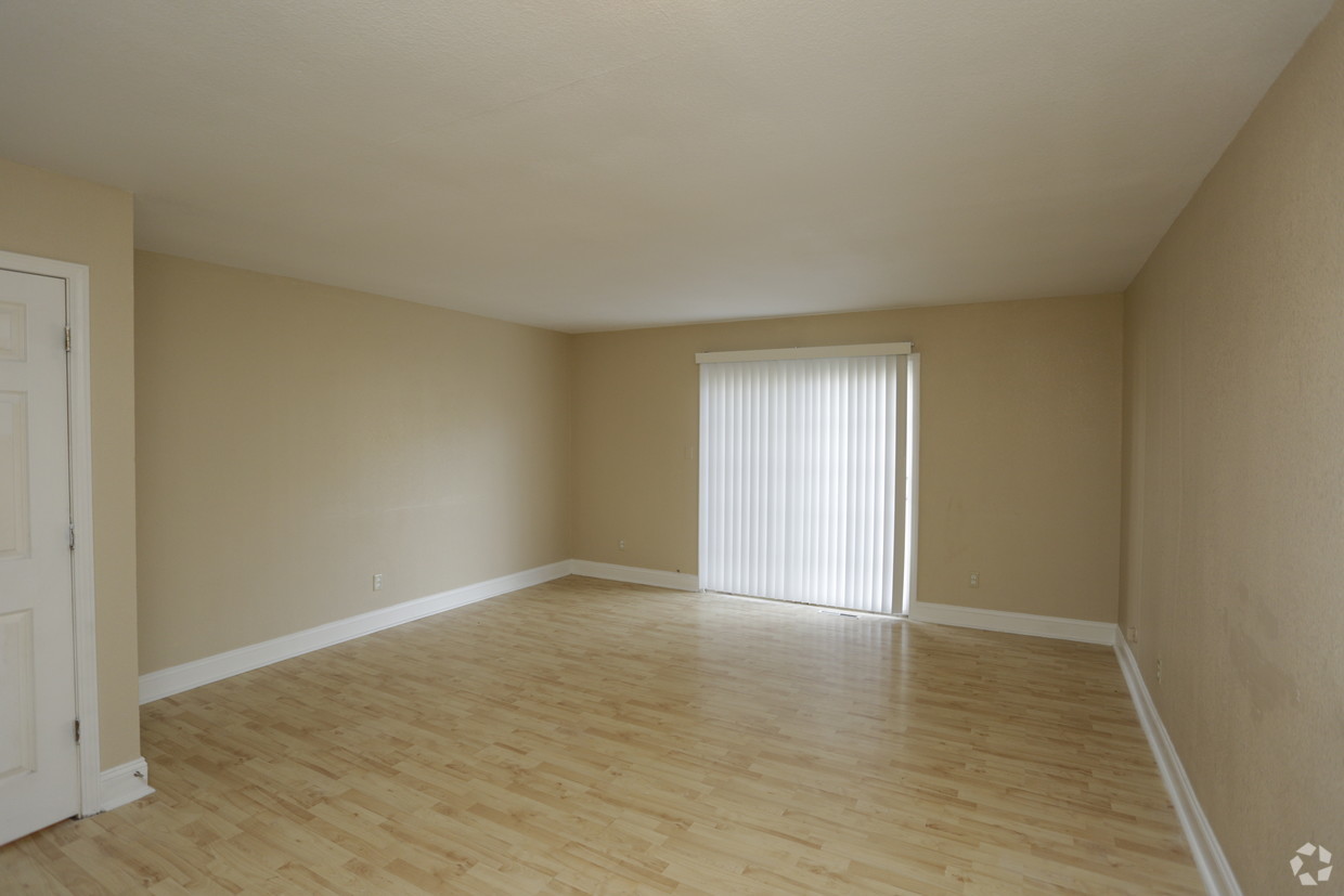 The Links at Parkville l Gallery l Apartments