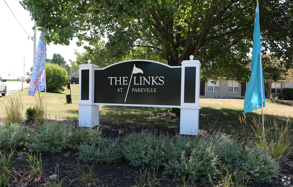 The Links at Parkville l Gallery l Apartments