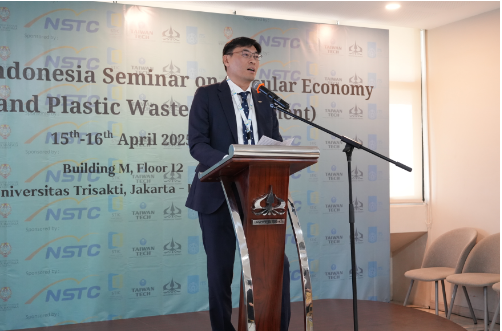 Ho Lin, Director of the NSTC Science Office in Australia, delivered opening and closing remarks.