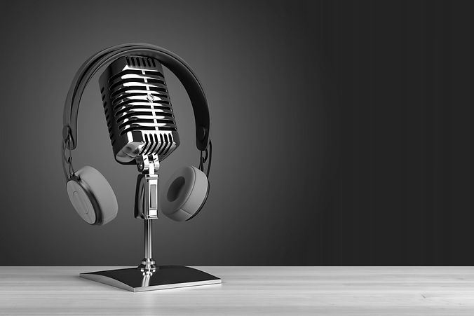 podcast microphone and headphones