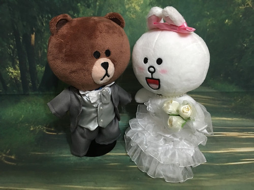 LINE FRIENDS 18cmぬいぐるみ(カップル) ブラウン＆コニー」に着せ