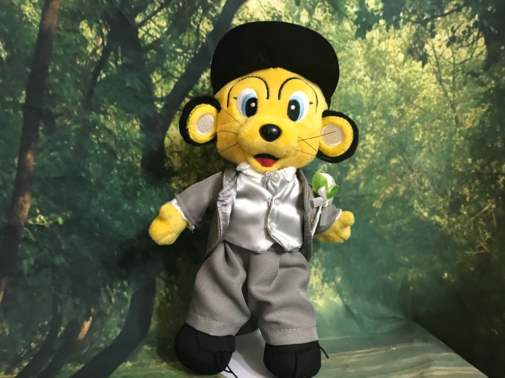 【阪神タイガース】ラッキーMとトラッキーMに着せられるタキシードとドレスセット