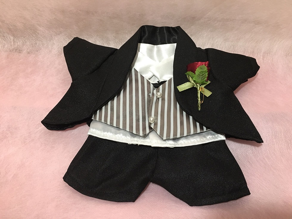 サムネイル： :ぬいぐるみコスチューム・縞柄ベストのタキシードブラックMサイズ（ブートニアつき）