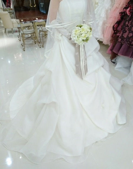 サムネイル： 【フルオーダー】シェリーメイSサイズ（身長42cm）に着せるウェディングドレス