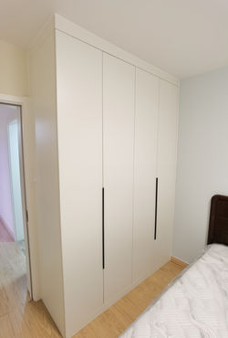Full Height Wardrobe