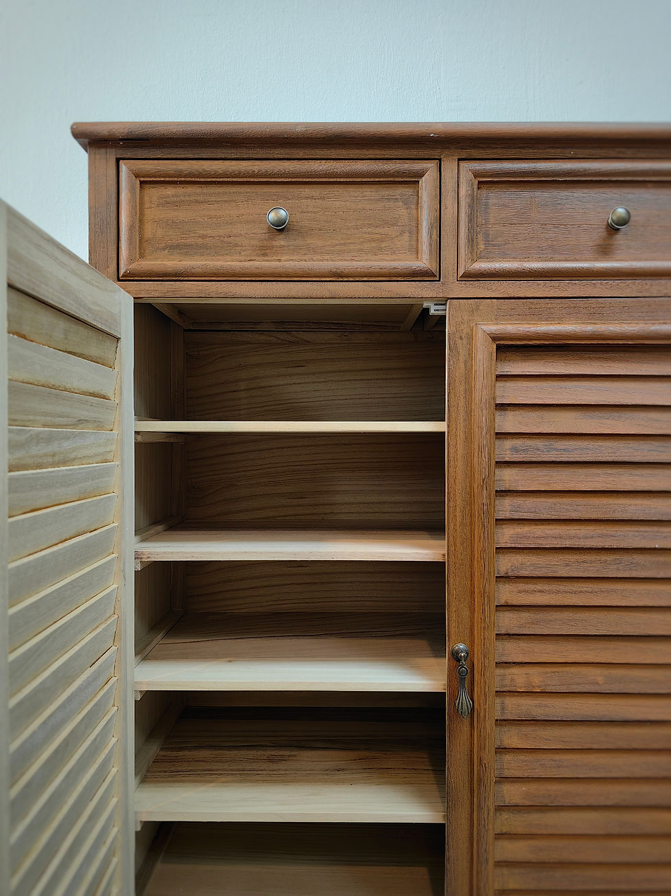 Thumbnail: Old-Skool Shoe Cabinet