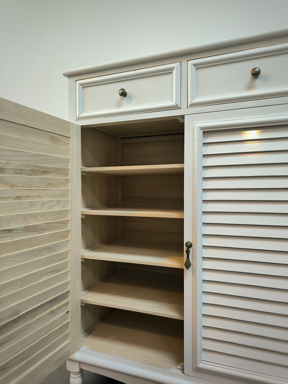 Thumbnail: Old-Skool White Shoe Cabinet