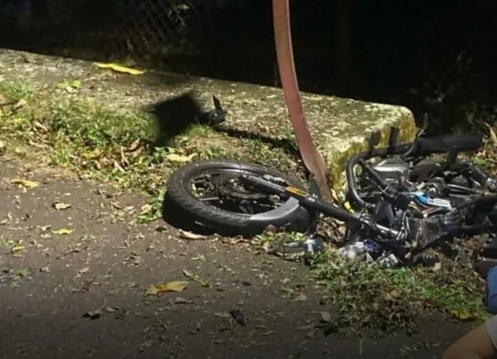 TACHIRA: Joven a punto de graduarse de bachiller, murió luego de perder el control de su moto y derrapar en el pavimento.