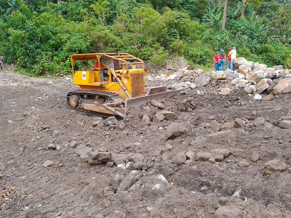 Avanzan los trabajos de vialidad por las lluvias en la parroquia La Candelaria del municipio Morán en Lara.