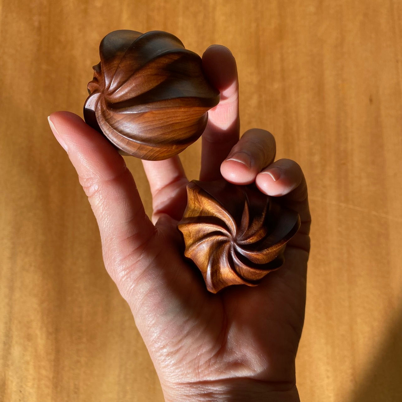 ko-lo文玩核桃木韻球