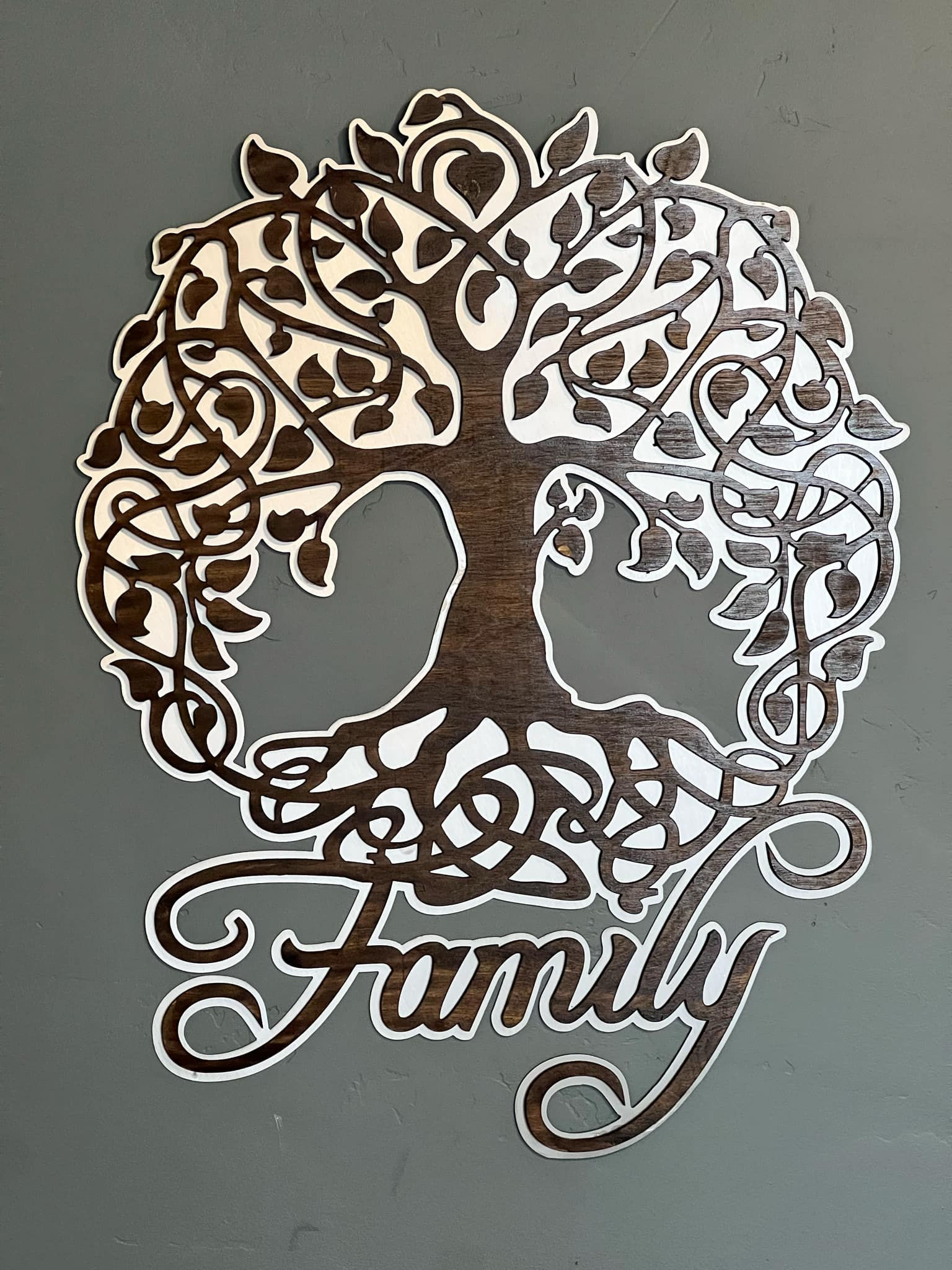 FAMILY tree Wall Art