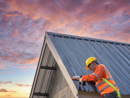 4 Things You Should Know Before Hiring a Roofing Contractor
