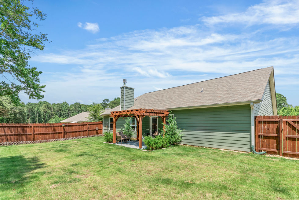 Watkinsville GA Real Estate Photography Backyard Entertainment