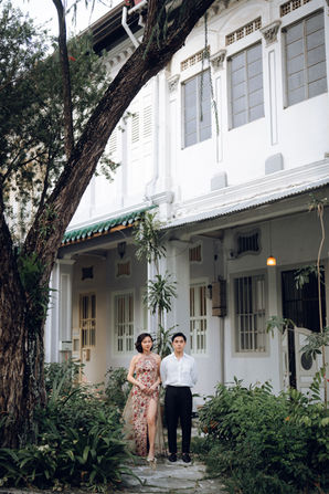 Urban Elegance: Rebecca & Christopher’s Pre-Wedding Editorial