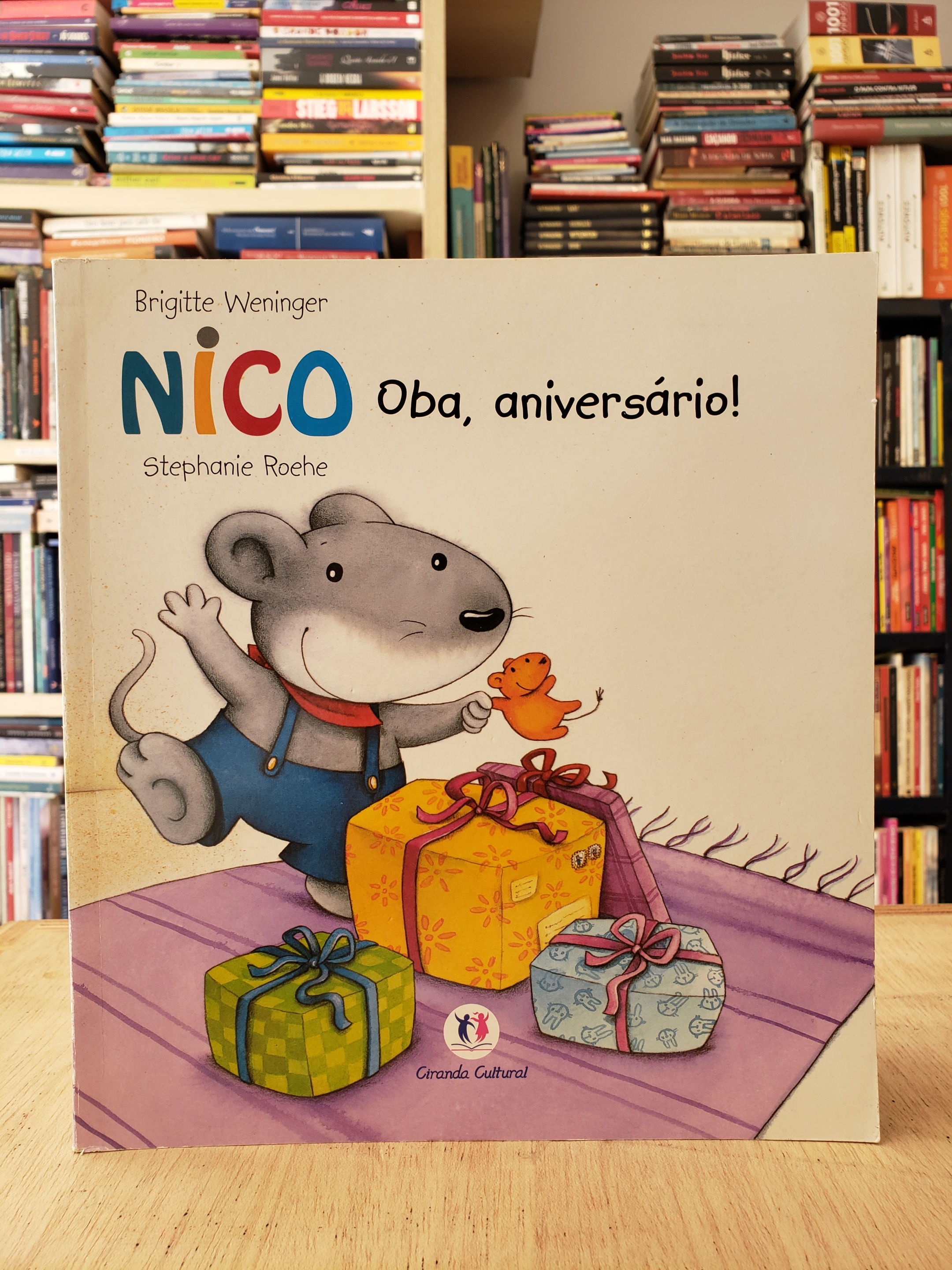 Nico: Oba, aniversário! - Brigitte Weninger 