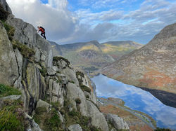 7f8fcd90-1f2e-4c3b-aebc-69b25feca27f