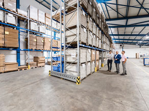 How Seasonal Trends Impact Shipping Costs
