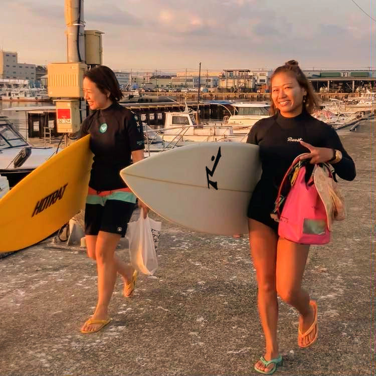 サーフィンスクール