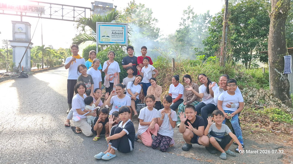 Gotong Royong Bersama di Jalan Perumahan Air Raja