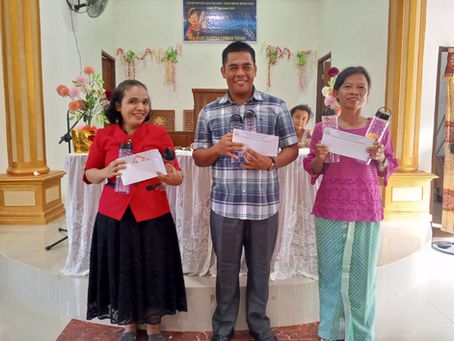 Orang Tua Jemaat Barak Kaca Antusias Ikuti Program Tutur Ayat-ayat Alkitab