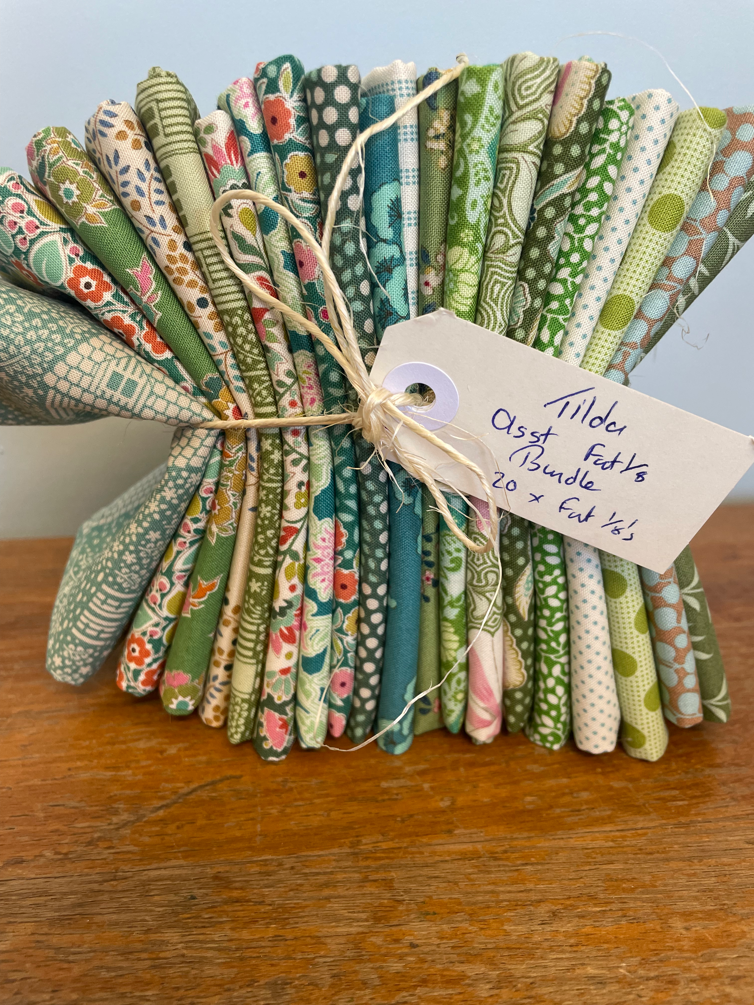 TILDA - Assorted Fat 1/8 Bundle