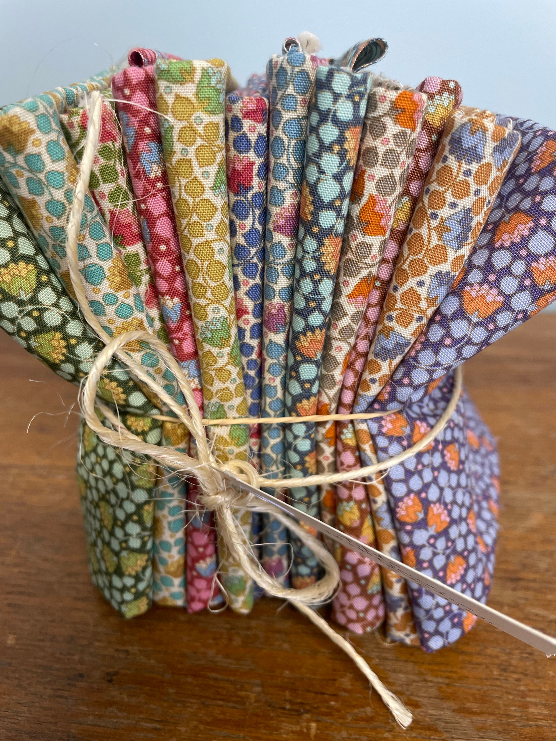 TILDA - Wallflower - Bellflower - 12 x Fat 1/4 Bundle