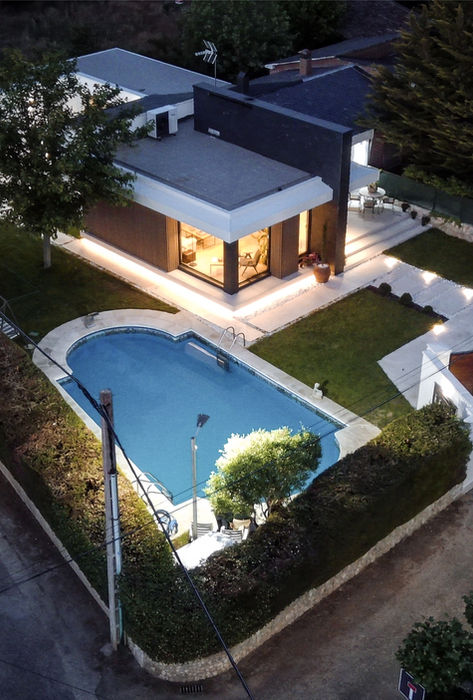 Vivienda Unifamiliar H2
.
Proyecto Terminado
Proyecto: 2022
Fin de Obra: 2024
.
Proyecto de COBO - DONOSO Arquitectos SLP
Jorge Cobo + Aurora Donoso
Arquitectos Valladolid - Madrid
Estudio de Arquitectura Valladolid - Madrid