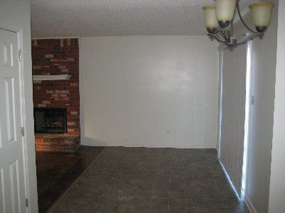 6076 Blocker St, Olive Branch, MS 38654. Dining area