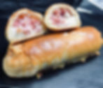 2.	CACHITO DE JAMON Y TOCINETA (BACON) CON QUESO CREMA