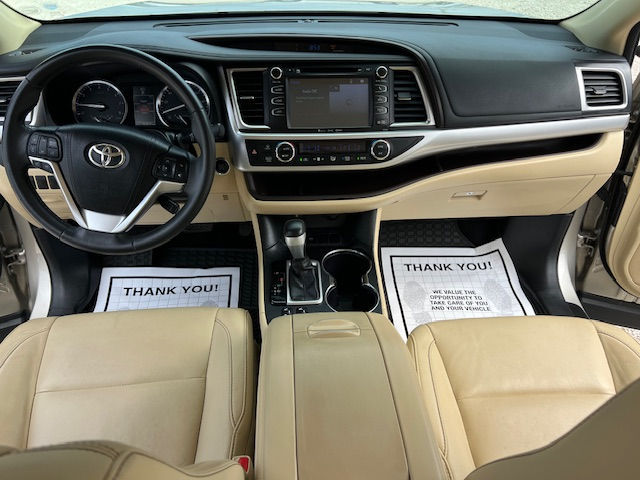 2016 Toyota Highlander (5)