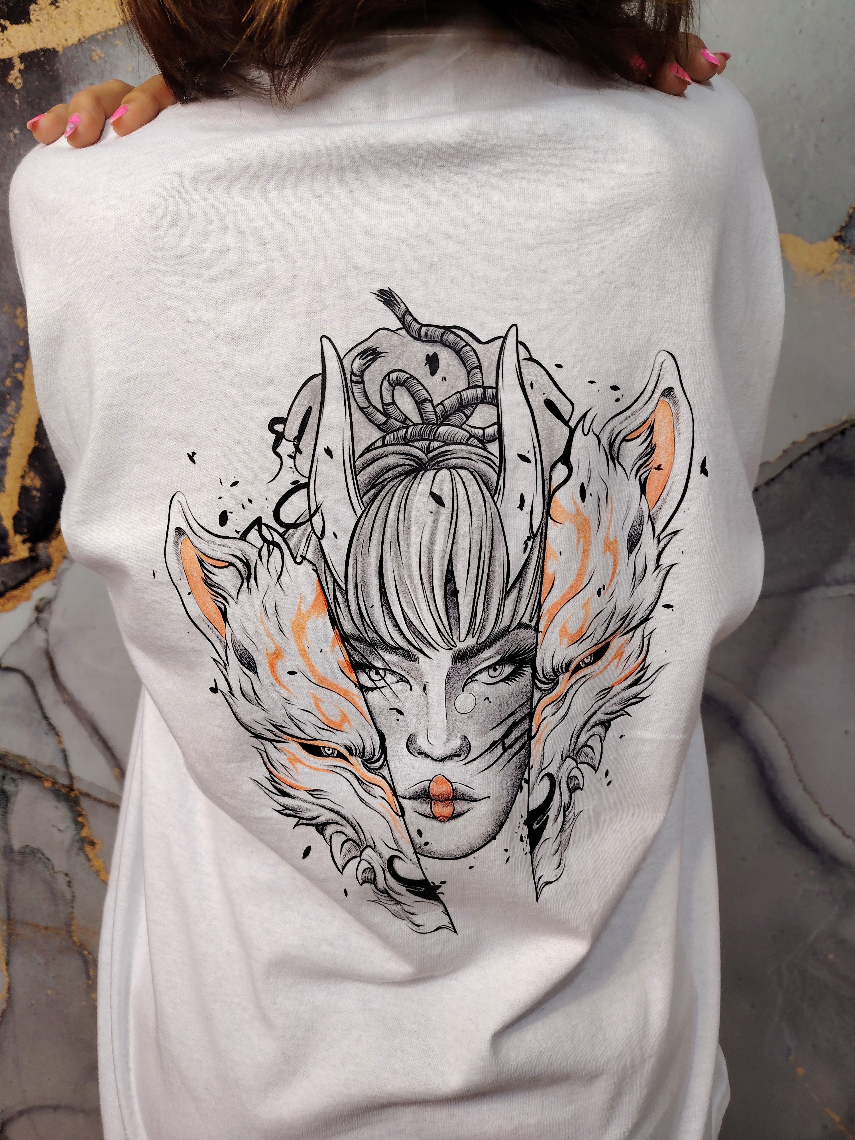Femme démon kitsune