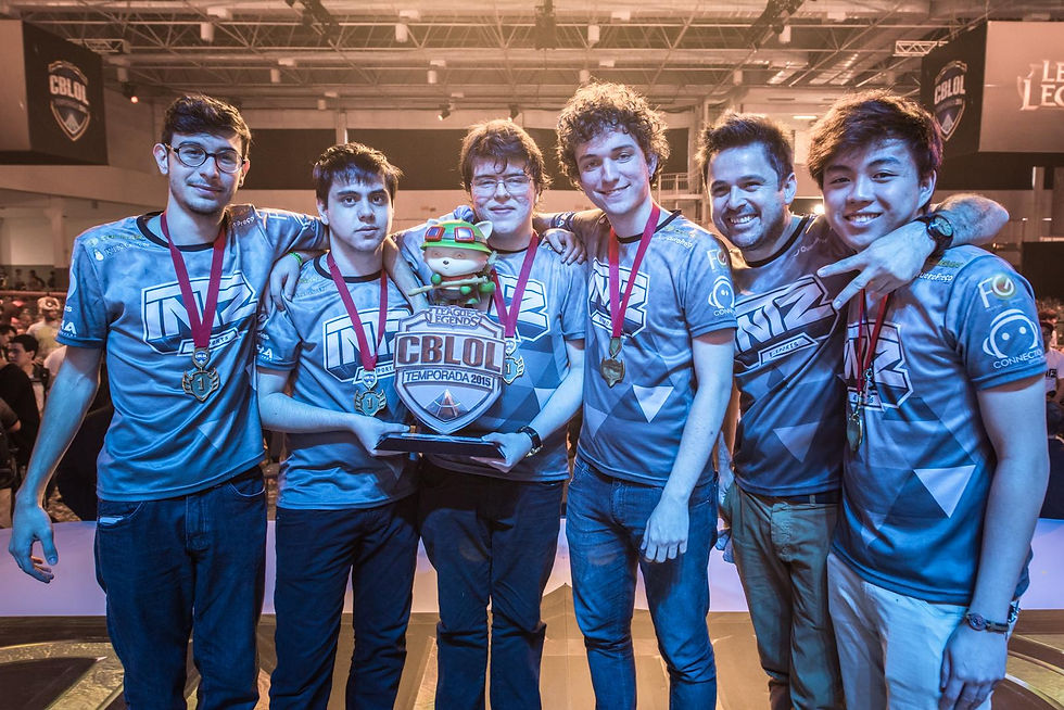 Rápida e letal, a esquadra Intrépida chegou a sete finais de nove campeonatos oficiais disputados - nacionais e internacionais, conquistando cinco títulos.
