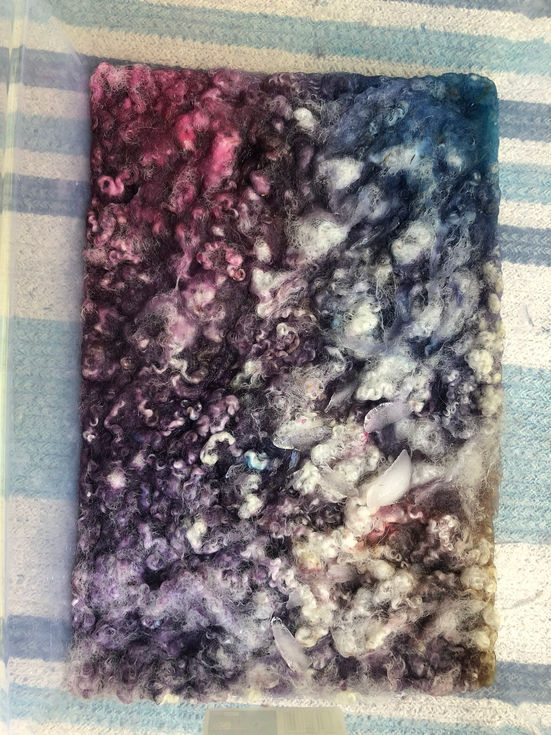 dying wool with easter egg dyes