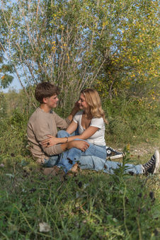 Couples portrait — Cochrane Alberta photographer
