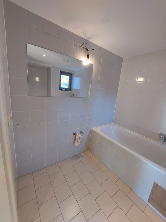 mikrozement_badezimmer_projekt_1_vorher_3.jpeg