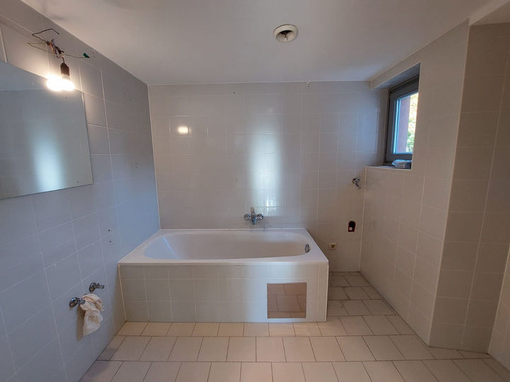 mikrozement_badezimmer_projekt_1_vorher_2.jpeg