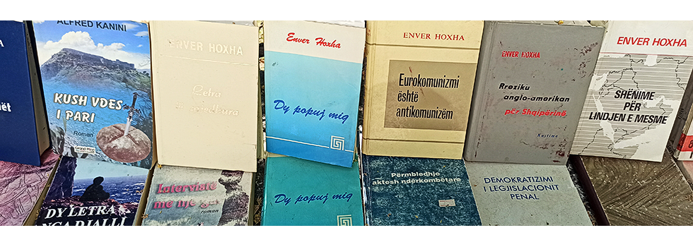 Librairie Tirana- Albanie - photo Félix Madika