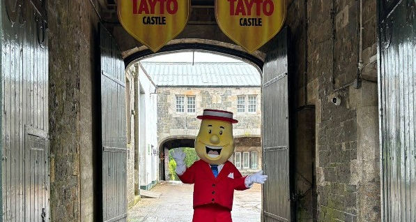 Discover the magic behind one of Northern Ireland's most iconic brands with a fascinating visit to the Tayto Factory. A favourite with generations of families, this behind-the-scenes tour offers a unique opportunity to see exactly how the famous Tayto crisps and snacks are made.
Join an experienced tour guide as you walk through the fully operational factory, following the journey of locally grown potatoes from preparation and flavouring right through to the finished packet. You may even get the chance to meet the famous Mr Tayto during your visit!
The guided tour lasts approximately 90 minutes and offers a fun and educational experience for both children and adults. Please note that children must be aged 5 or over to take part, and anyone aged 16 or under must be accompanied by an adult. Visitors are required to wear clothing that fully covers their arms and legs, along with suitable closed-toe footwear. Protective clothing will be provided before entering the factory.
