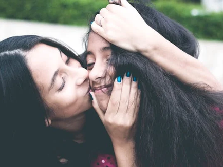 Anneler Ağlıyorsa Dünya Gülemez 